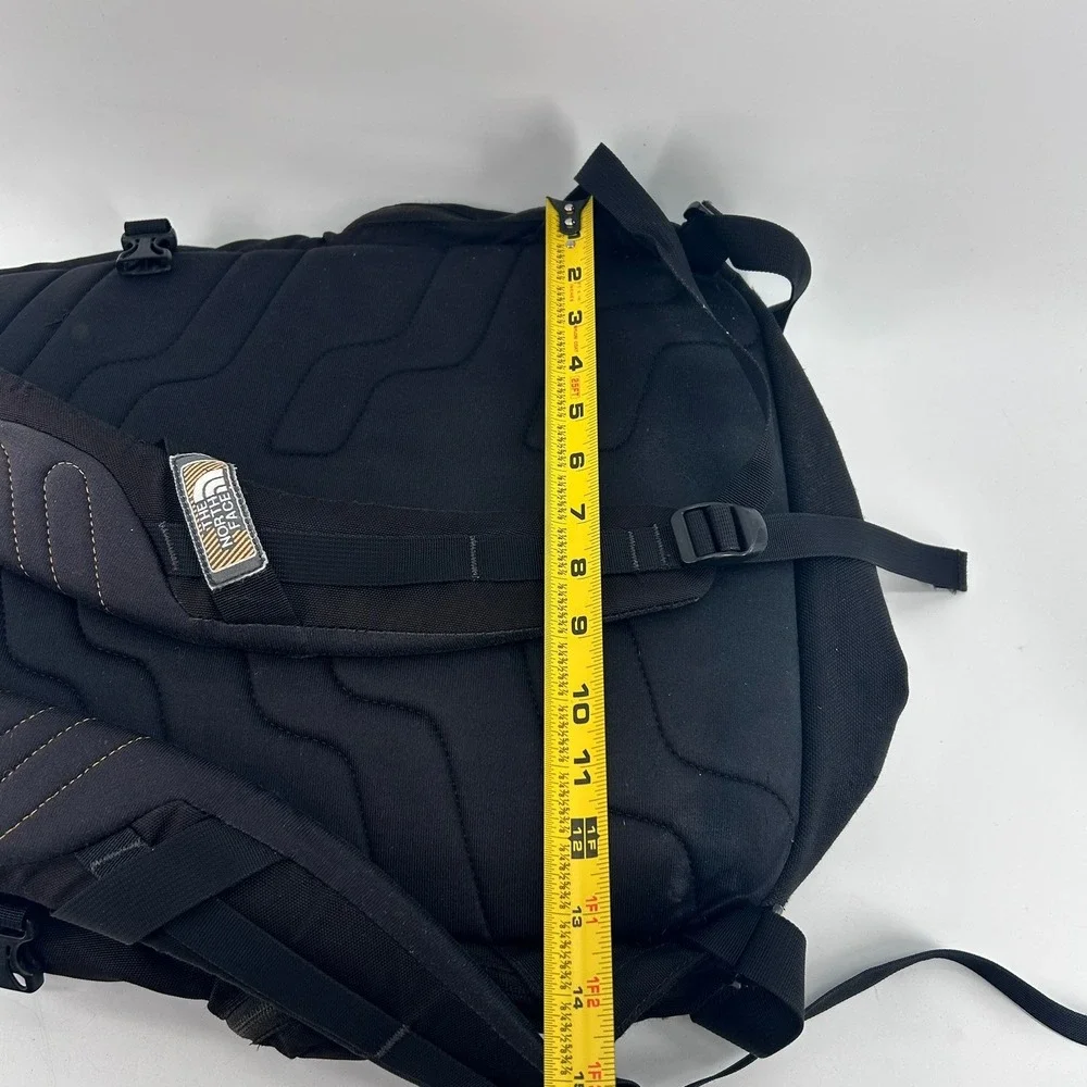 The North Face Mentor Commuter Backpack Black Padded Strap Hiking Travel Daypack